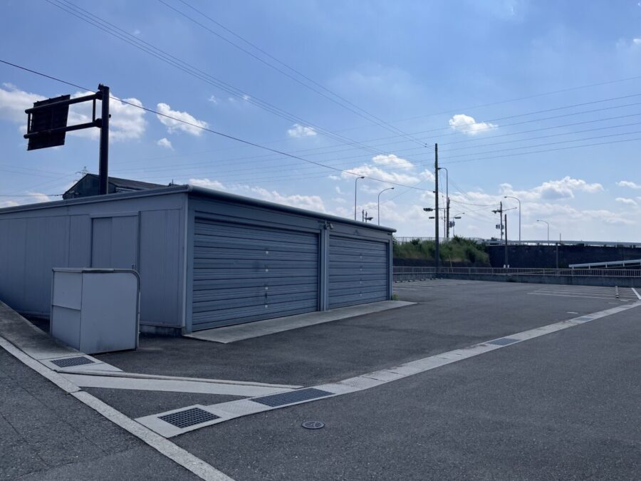 《売物件》駐車場・倉庫