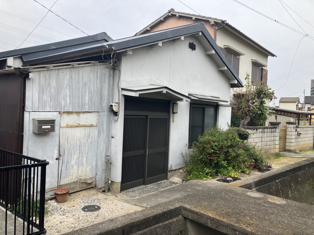 建物①